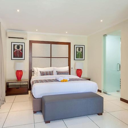 Asrina Villa's Seminyak Bagian luar foto