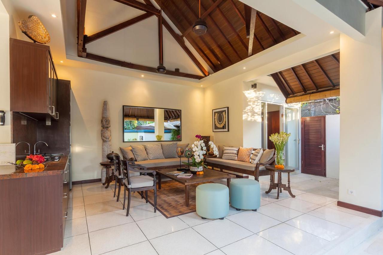 Asrina Villa's Seminyak Bagian luar foto