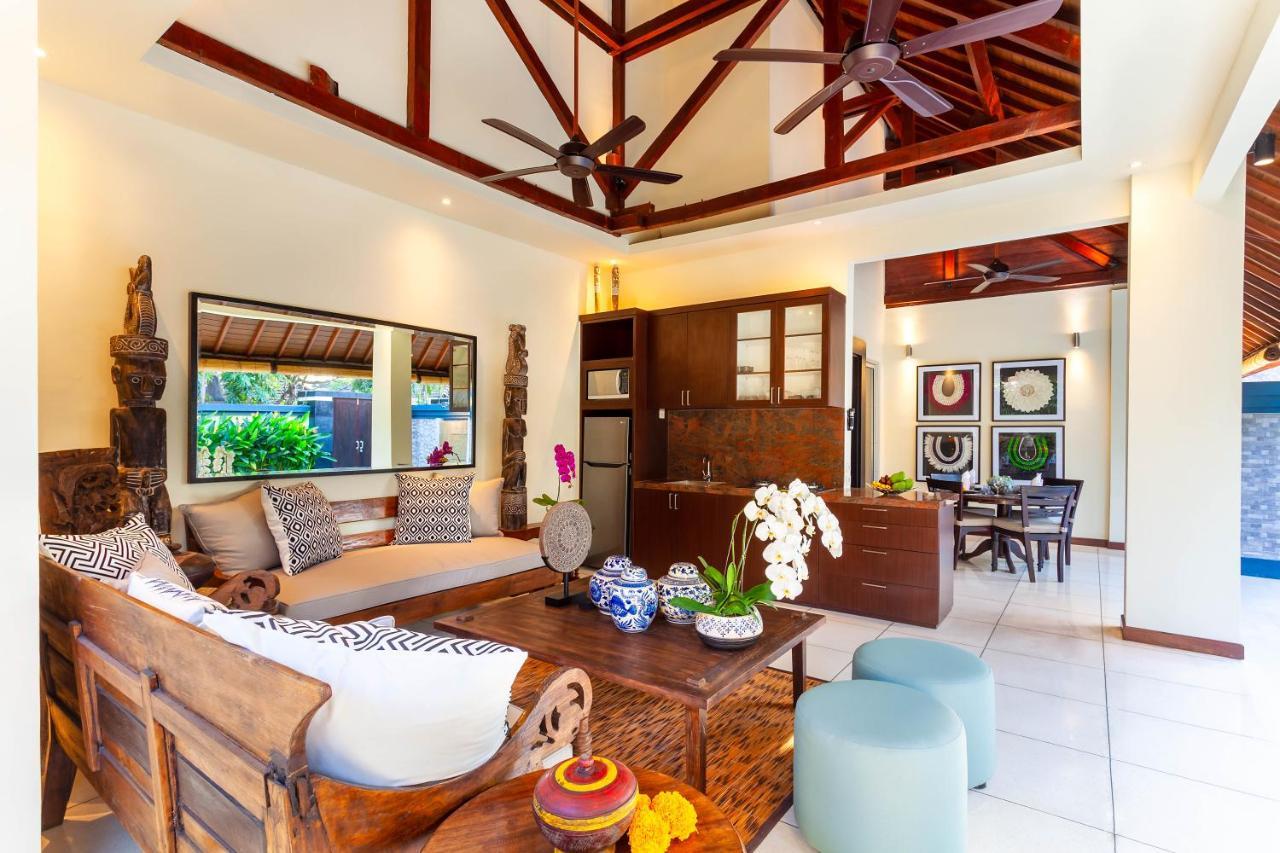 Asrina Villa's Seminyak Bagian luar foto
