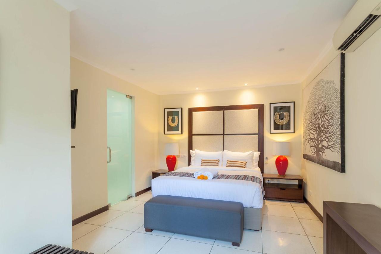 Asrina Villa's Seminyak Bagian luar foto