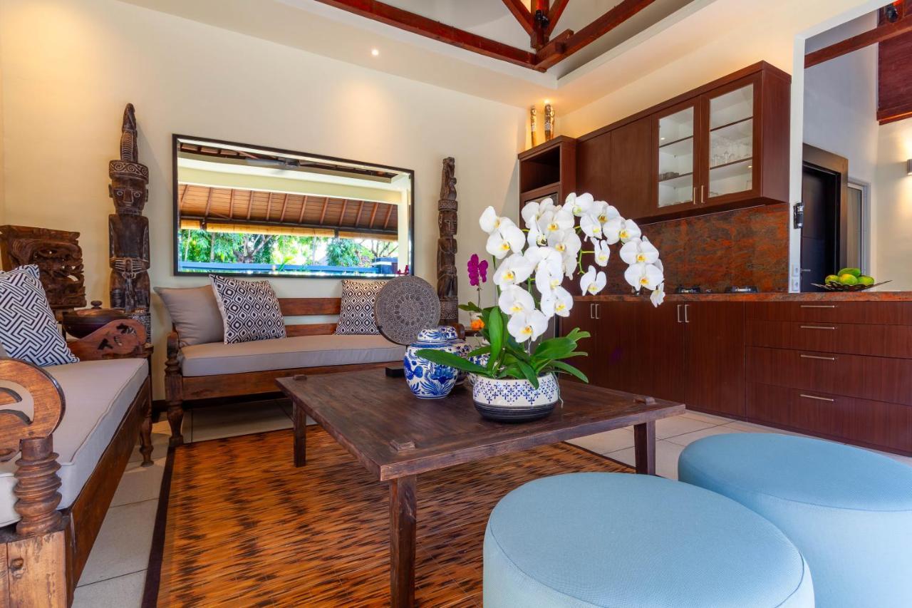 Asrina Villa's Seminyak Bagian luar foto