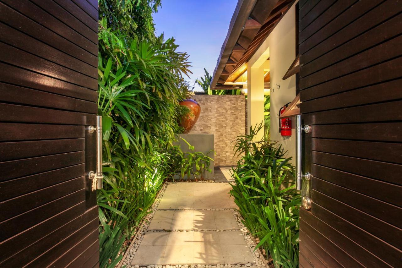 Asrina Villa's Seminyak Bagian luar foto