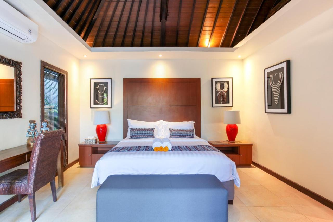 Asrina Villa's Seminyak Bagian luar foto
