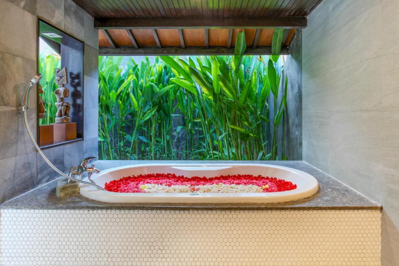 Asrina Villa's Seminyak Bagian luar foto