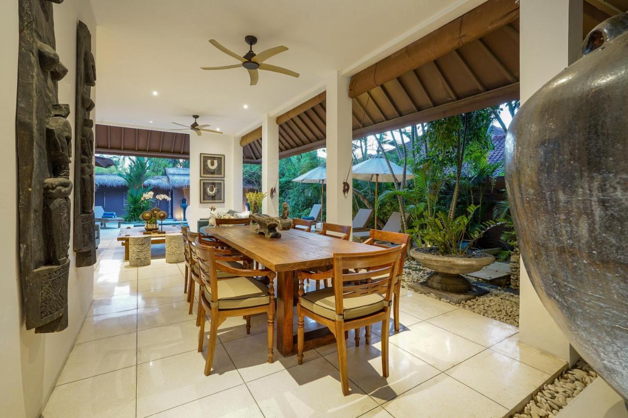 Asrina Villa's Seminyak Bagian luar foto