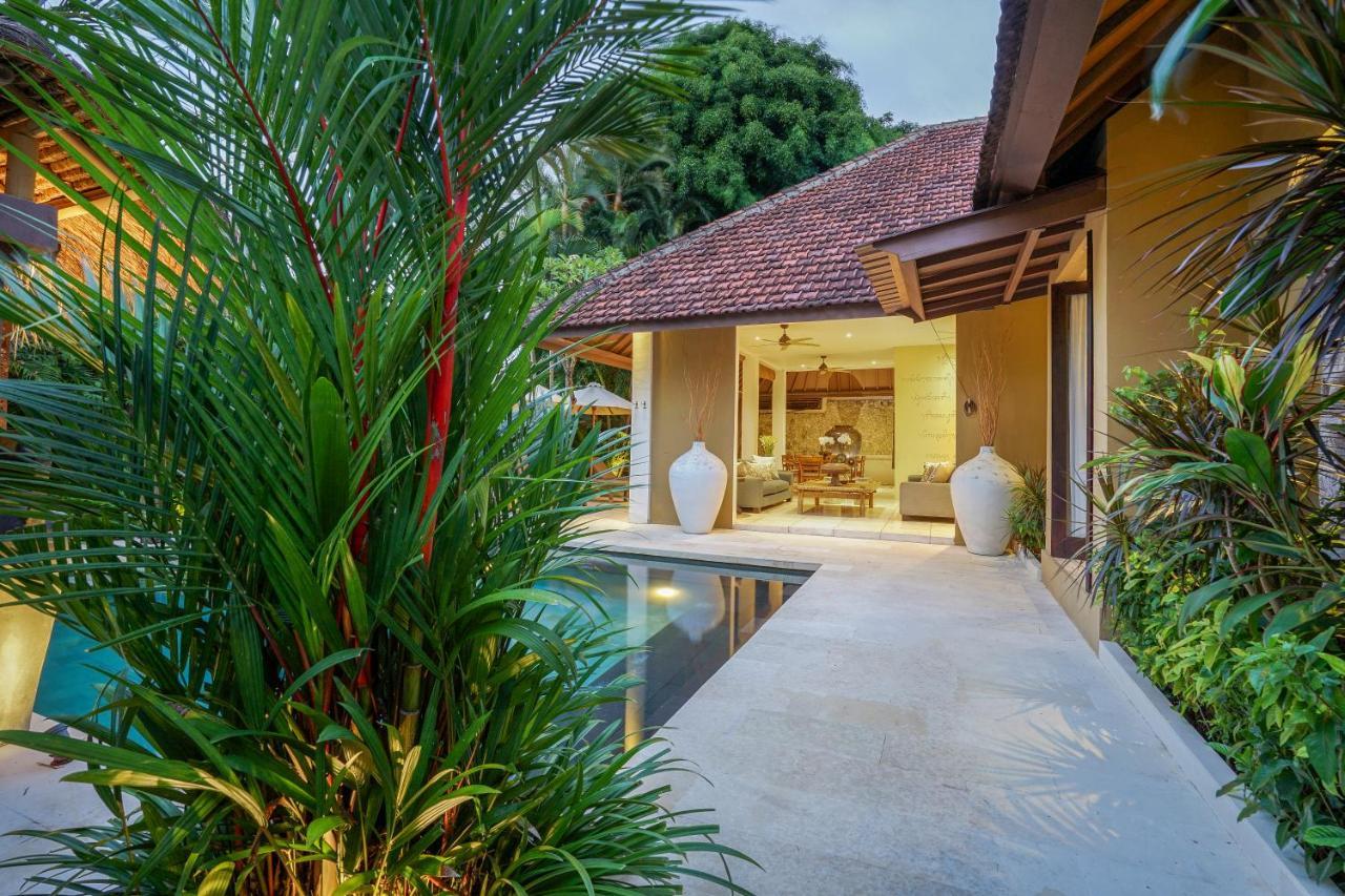 Asrina Villa's Seminyak Bagian luar foto